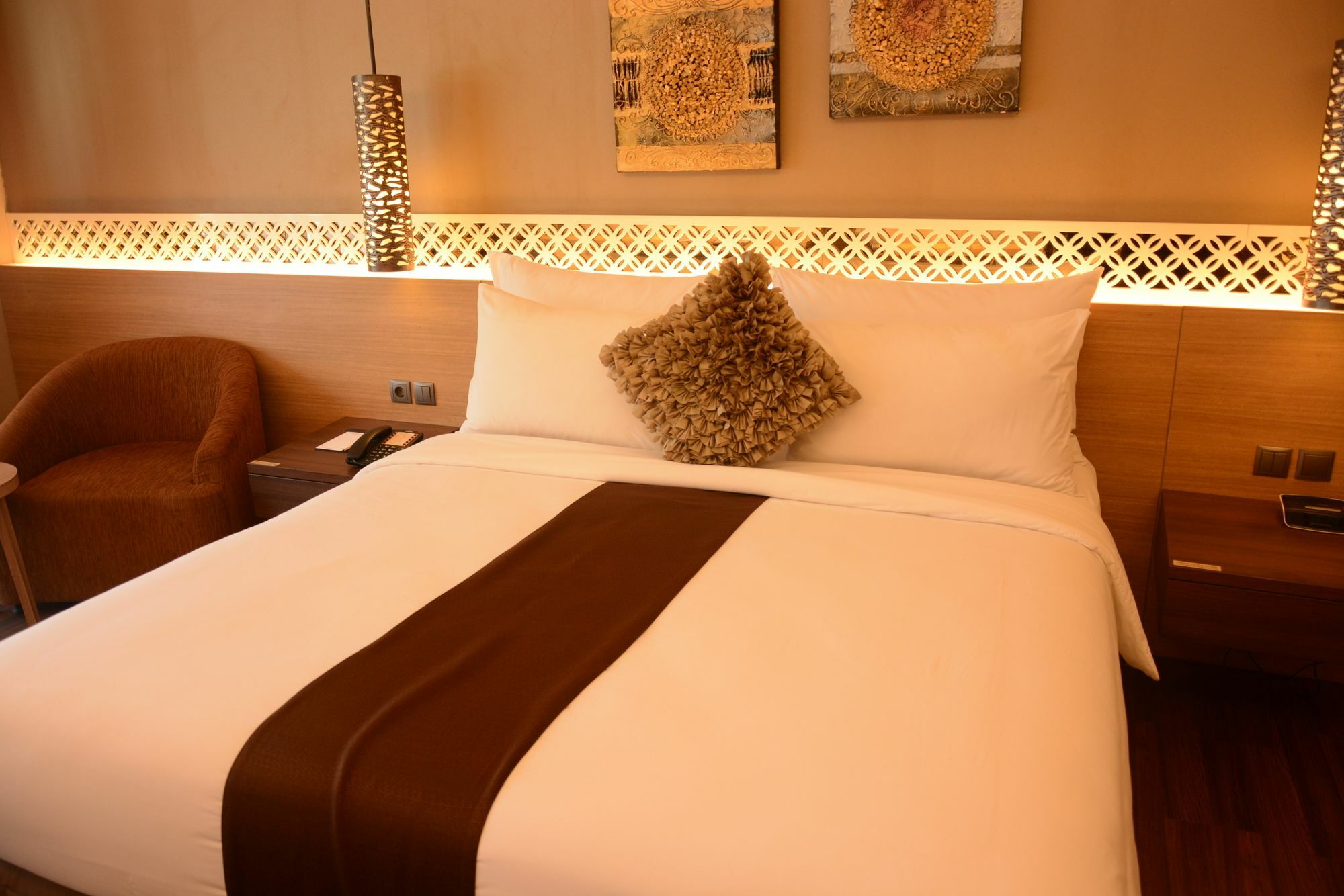 Отель Ramada By Wyndham Bali Sunset Road Kuta Семиньяк Экстерьер фото